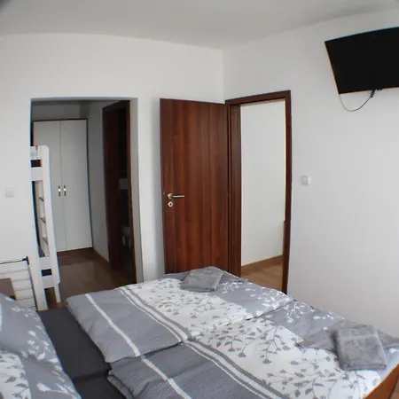 Kubo Apartment